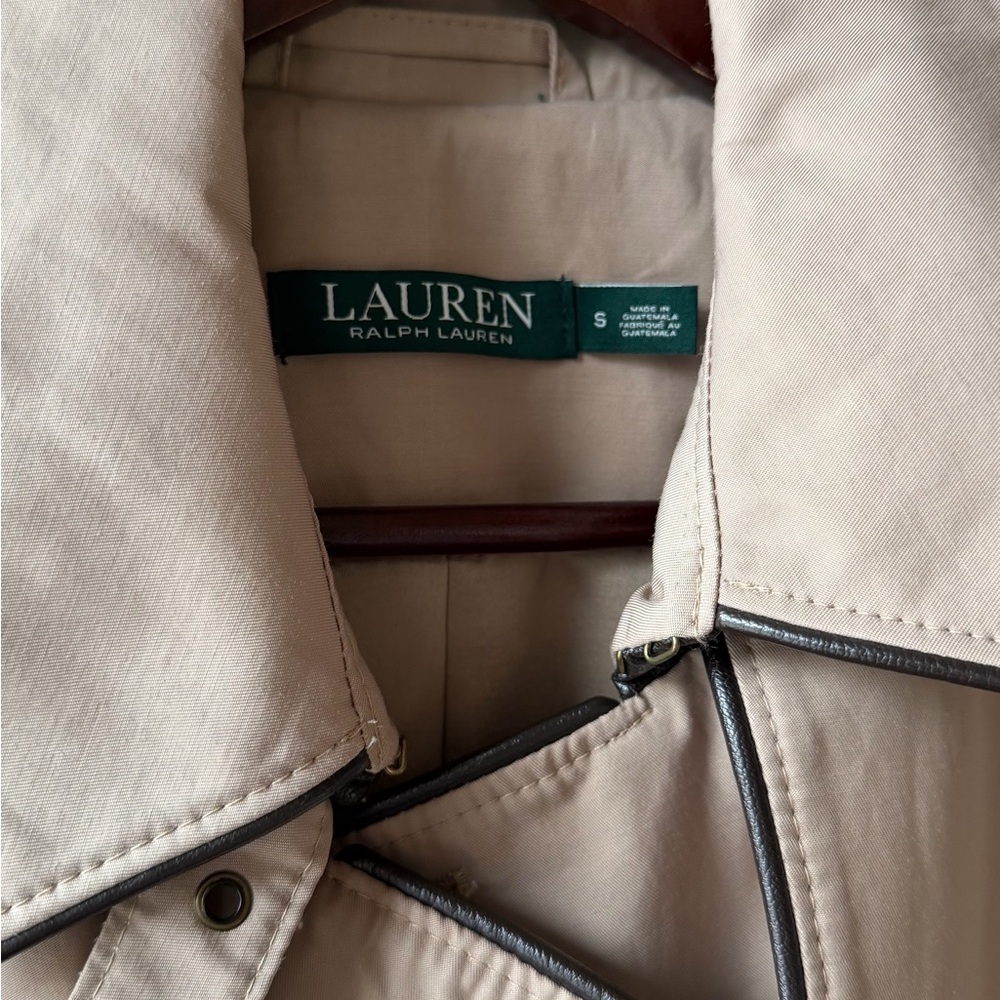 Ralph Lauren Beige Double-Breasted Classic Trench Coat - Picture 4 of 9